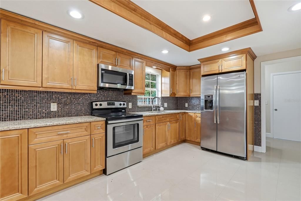 For Rent: $2,600 (4 beds, 2 baths, 1809 Square Feet)