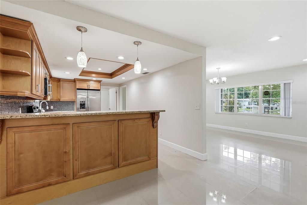 For Rent: $2,600 (4 beds, 2 baths, 1809 Square Feet)