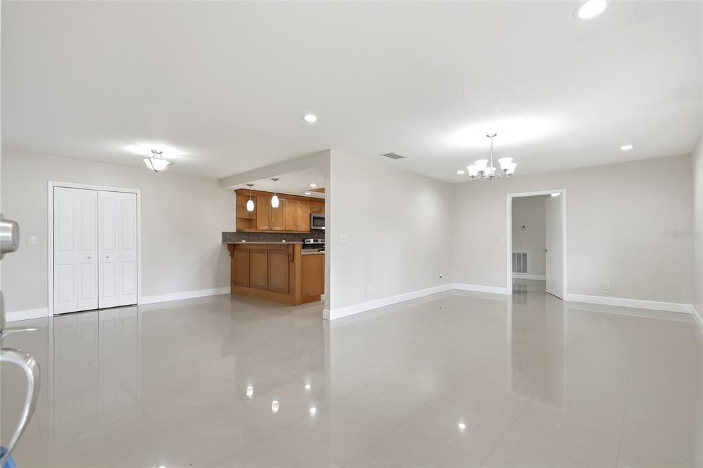 For Rent: $2,600 (4 beds, 2 baths, 1809 Square Feet)