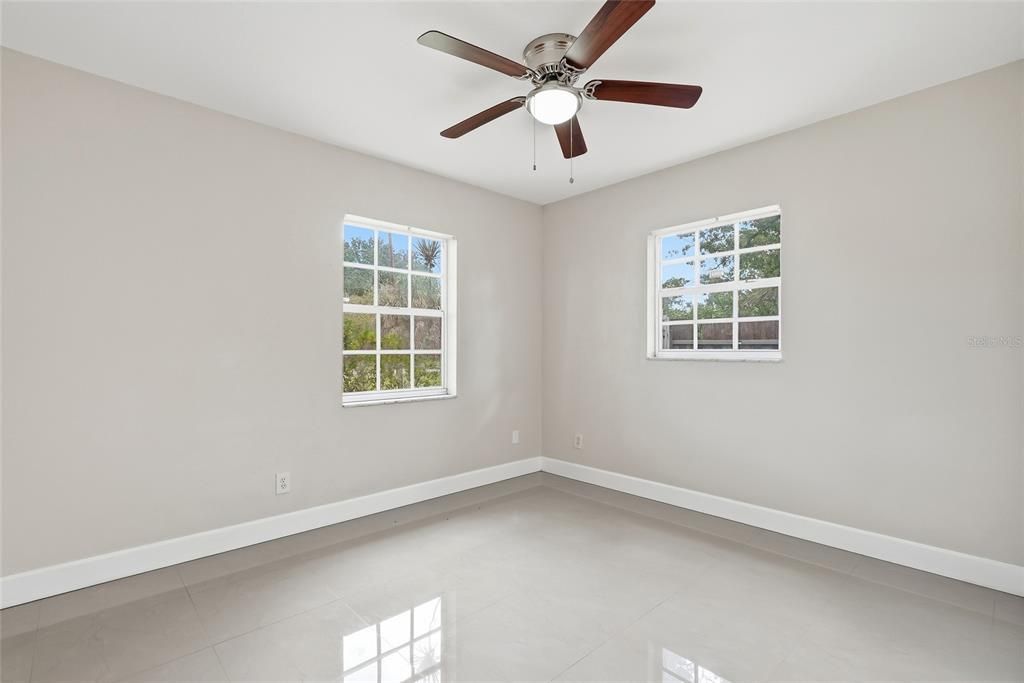 For Rent: $2,600 (4 beds, 2 baths, 1809 Square Feet)