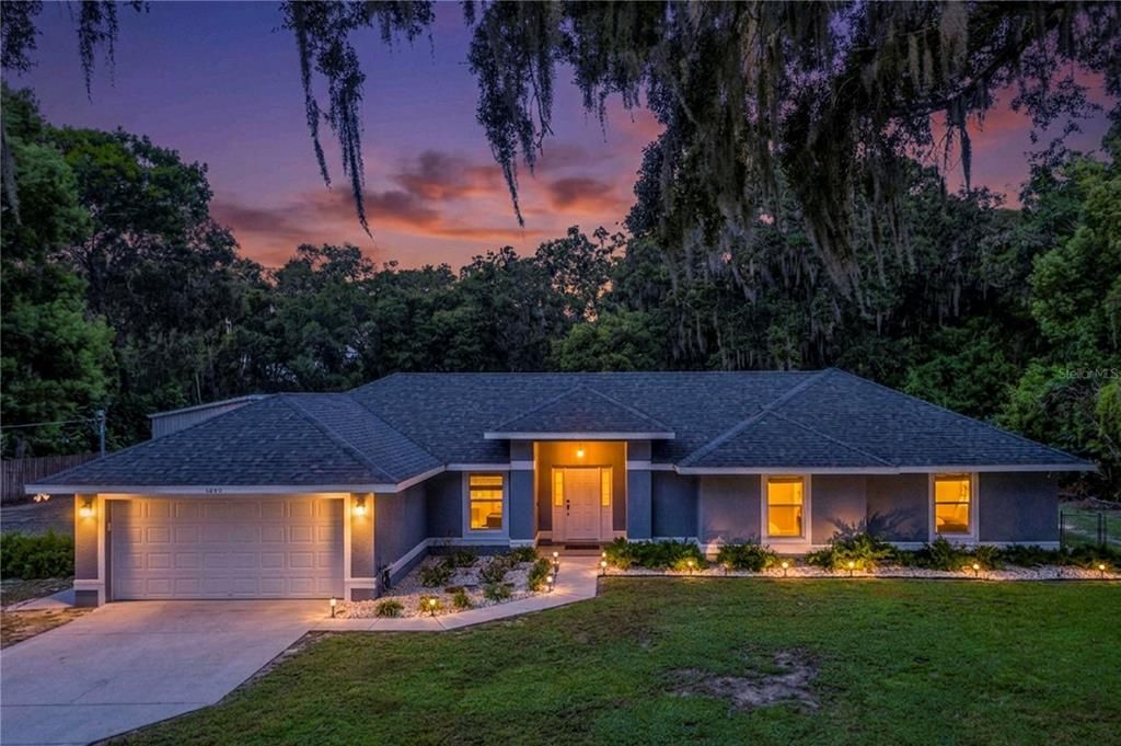 For Sale: $525,000 (4 beds, 3 baths, 2083 Square Feet)