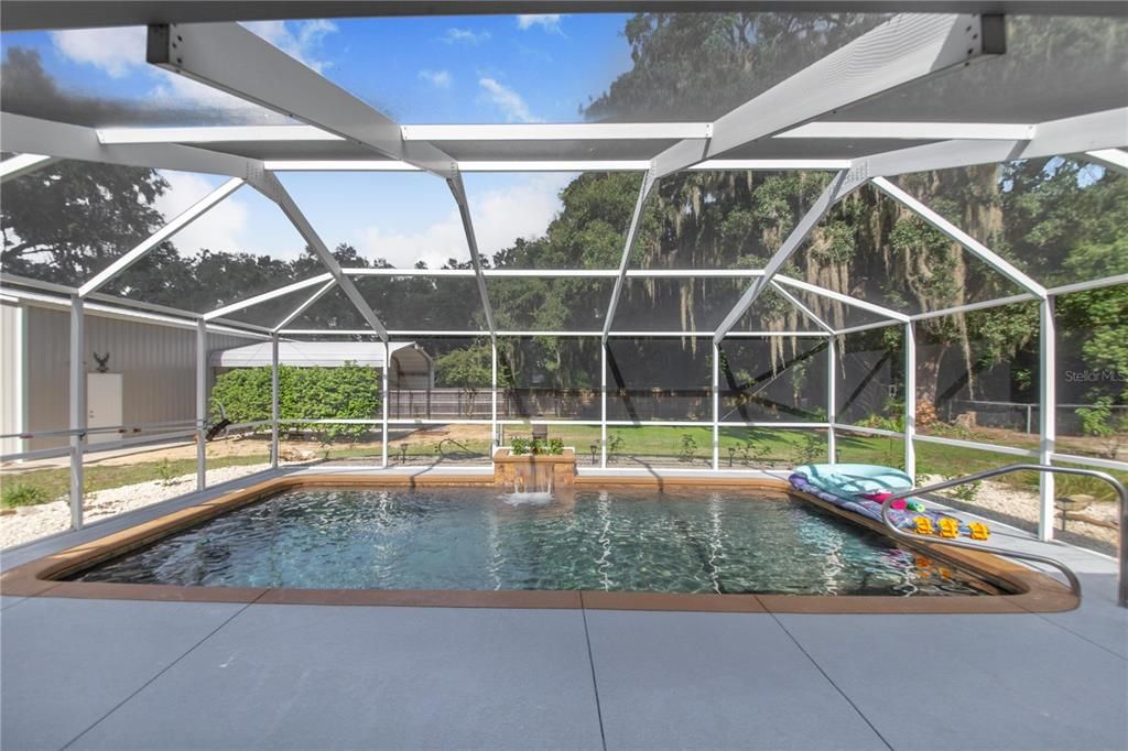 For Sale: $525,000 (4 beds, 3 baths, 2083 Square Feet)
