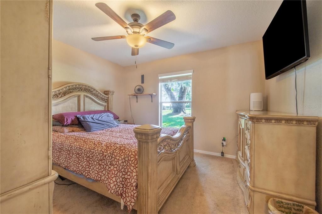 For Sale: $525,000 (4 beds, 3 baths, 2083 Square Feet)