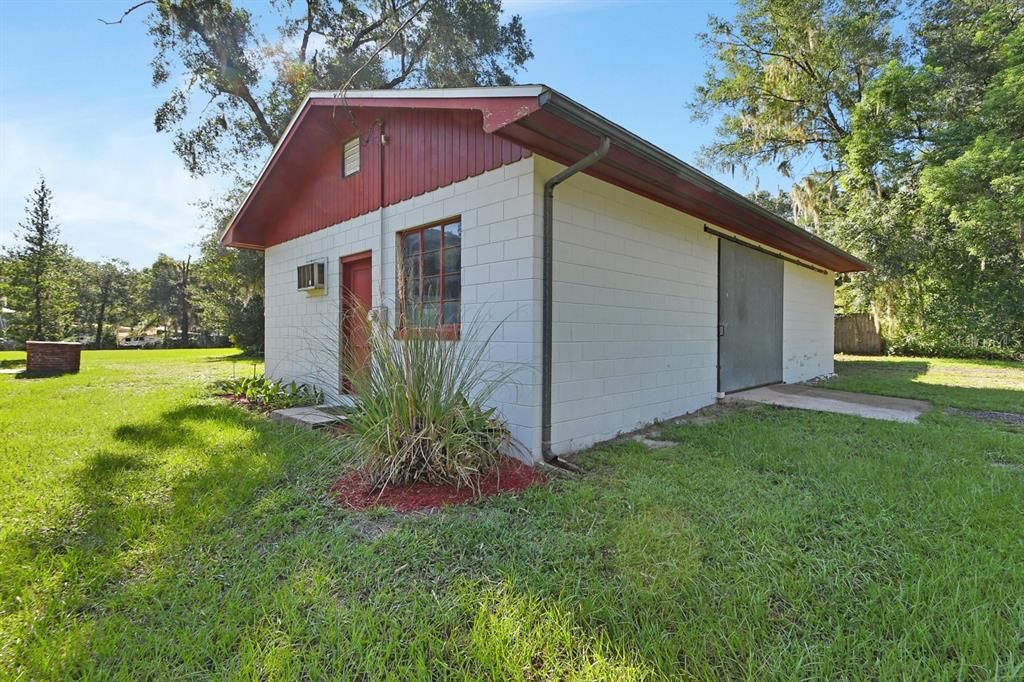 En Venta: $494,000 (4 camas, 2 baños, 2598 Pies cuadrados)