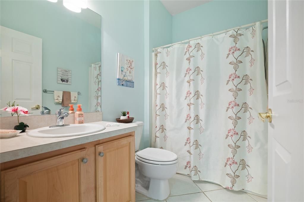 For Sale: $319,900 (2 beds, 2 baths, 1455 Square Feet)