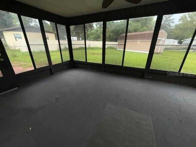 For Sale: $155,750 (2 beds, 2 baths, 1211 Square Feet)