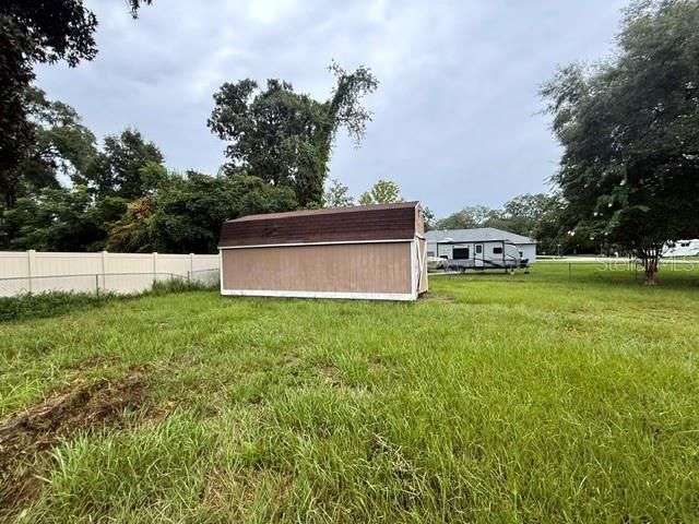 For Sale: $155,750 (2 beds, 2 baths, 1211 Square Feet)
