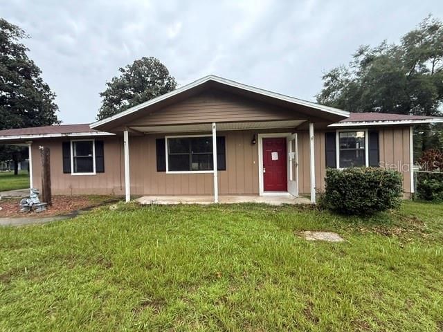 For Sale: $155,750 (2 beds, 2 baths, 1211 Square Feet)
