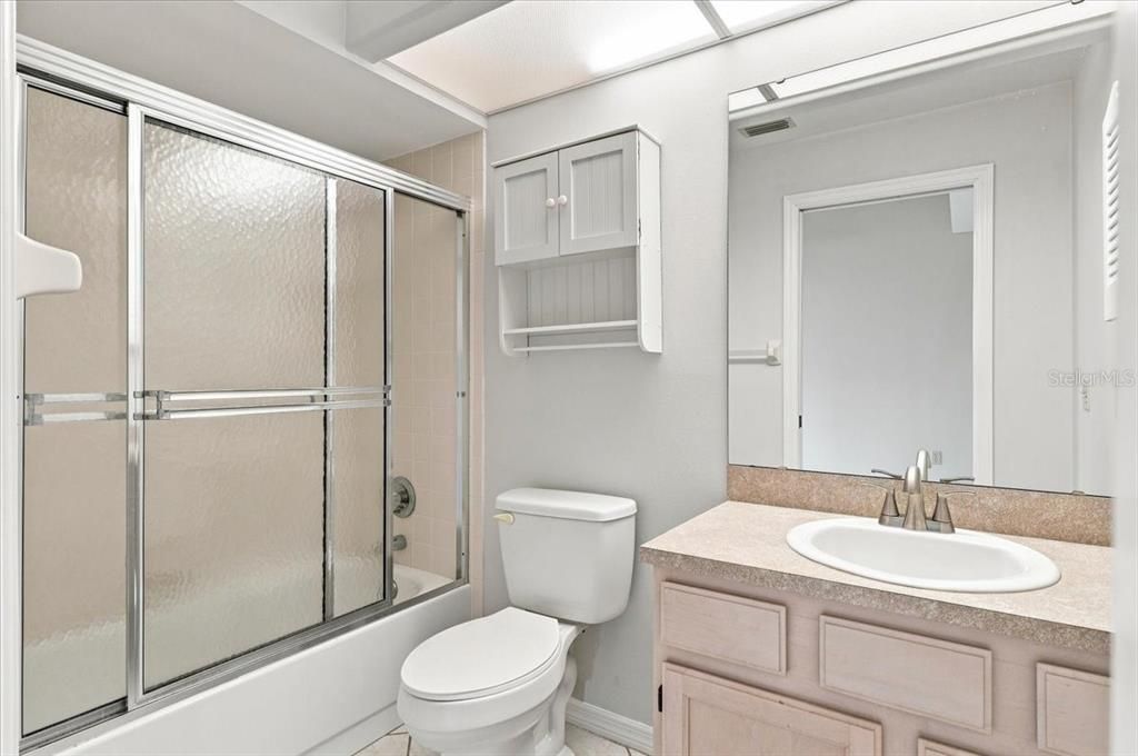 В аренду: $1,800 (2 спален, 2 ванн, 1148 Квадратных фут)