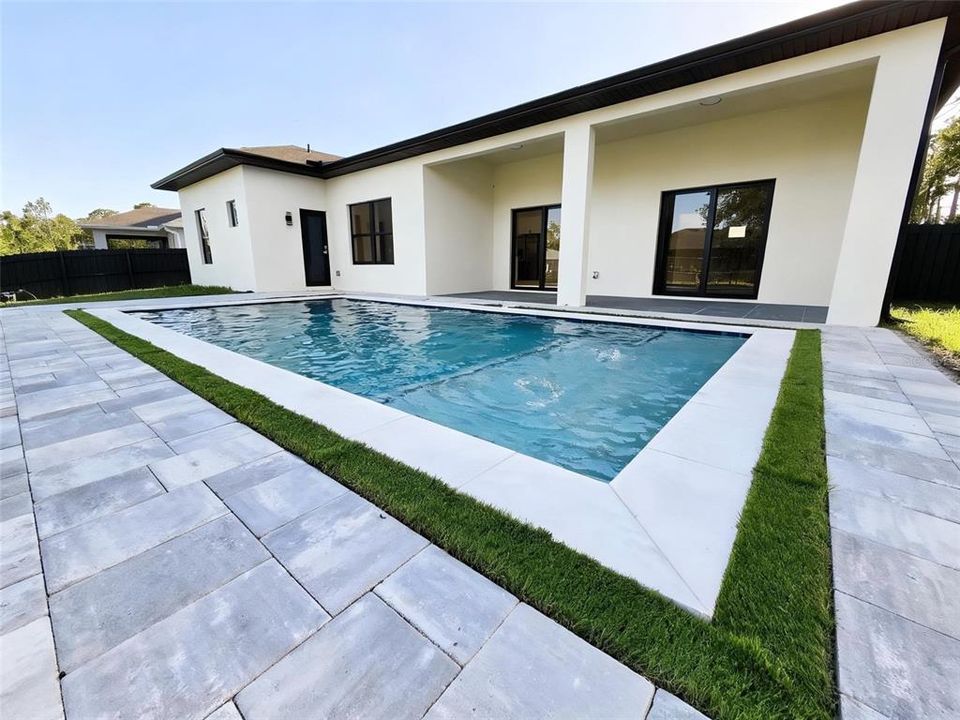 На продажу: $459,999 (3 спален, 2 ванн, 1741 Квадратных фут)