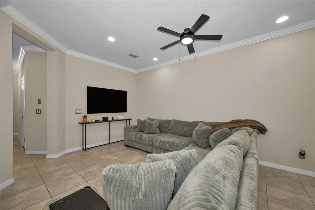 En Venta: $314,900 (3 camas, 2 baños, 1525 Pies cuadrados)