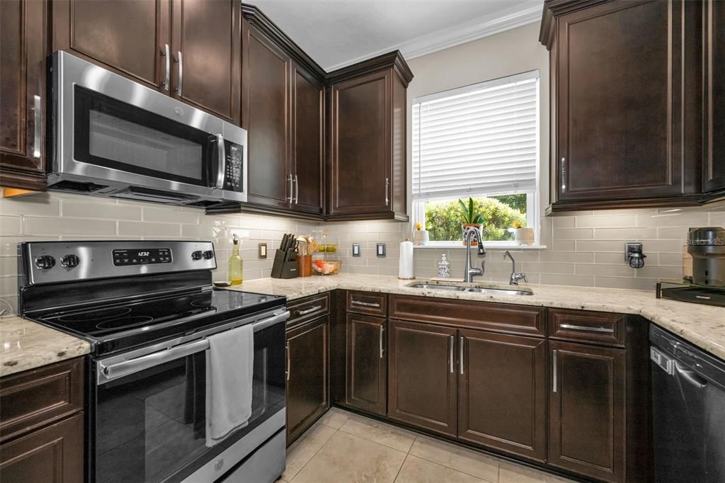 En Venta: $314,900 (3 camas, 2 baños, 1525 Pies cuadrados)