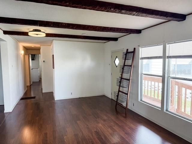 For Sale: $235,000 (3 beds, 2 baths, 1288 Square Feet)