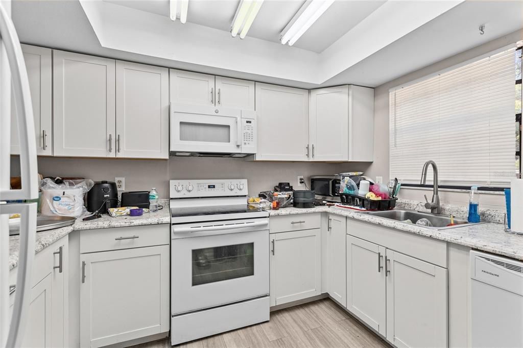En Venta: $159,000 (2 camas, 2 baños, 1206 Pies cuadrados)