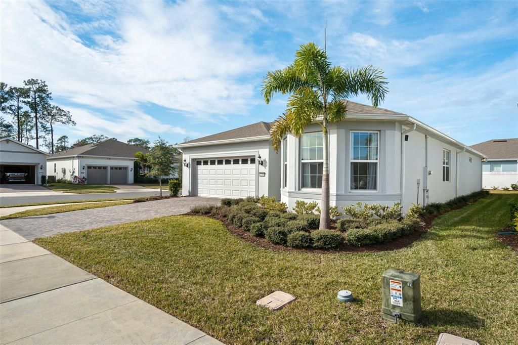 For Sale: $595,000 (3 beds, 2 baths, 2000 Square Feet)
