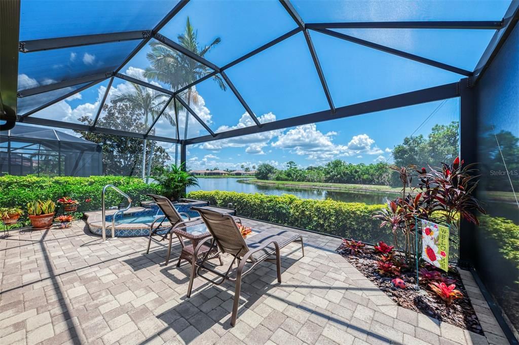 Activo con contrato: $530,000 (3 camas, 2 baños, 2207 Pies cuadrados)