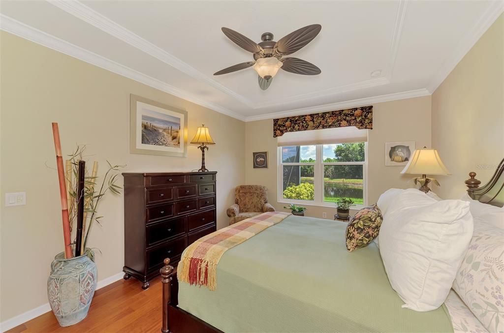 Activo con contrato: $530,000 (3 camas, 2 baños, 2207 Pies cuadrados)