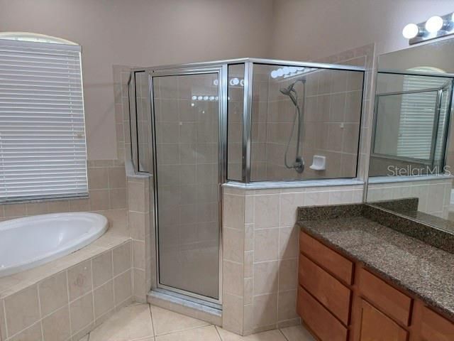 В аренду: $1,900 (3 спален, 3 ванн, 2340 Квадратных фут)