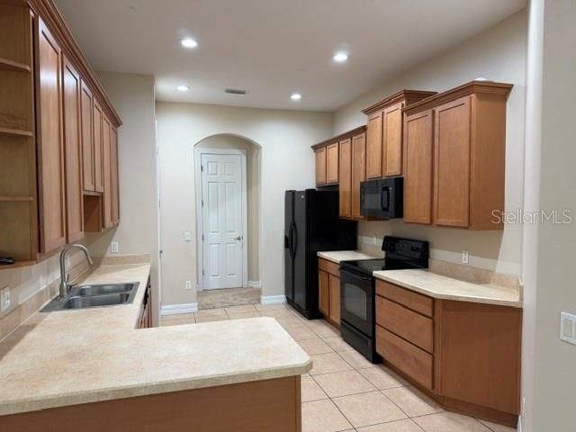 В аренду: $1,900 (3 спален, 3 ванн, 2340 Квадратных фут)