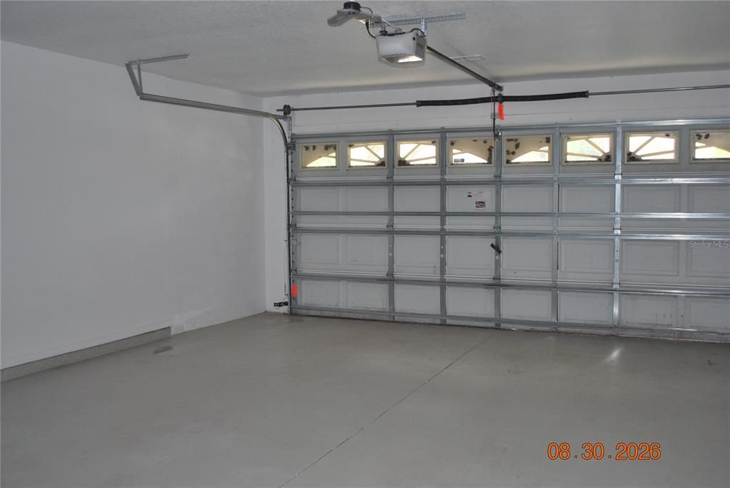 En Renta: $2,800 (4 camas, 2 baños, 2610 Pies cuadrados)