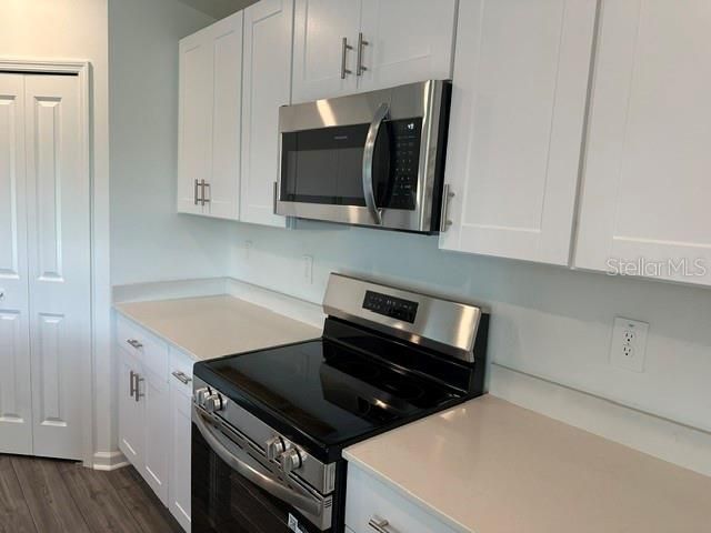 For Rent: $2,200 (3 beds, 2 baths, 1843 Square Feet)