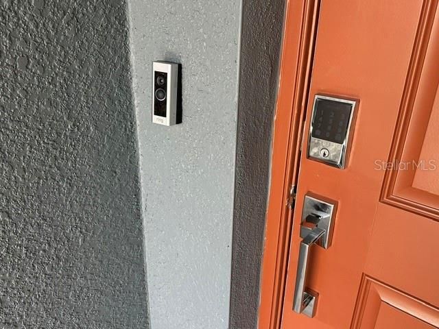 For Rent: $2,200 (3 beds, 2 baths, 1843 Square Feet)