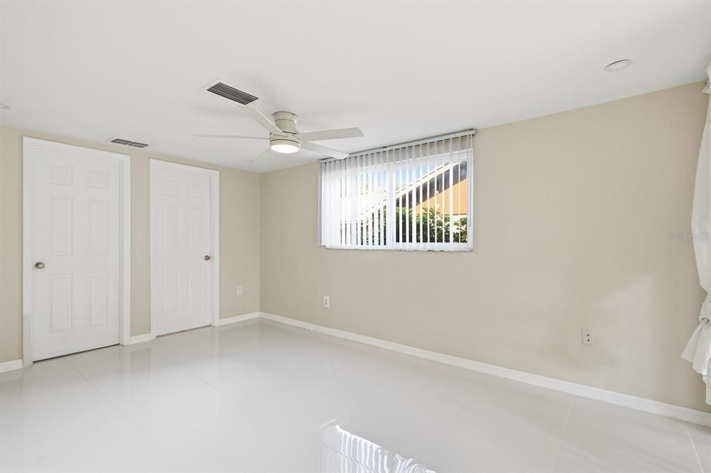 For Sale: $295,000 (3 beds, 3 baths, 1519 Square Feet)