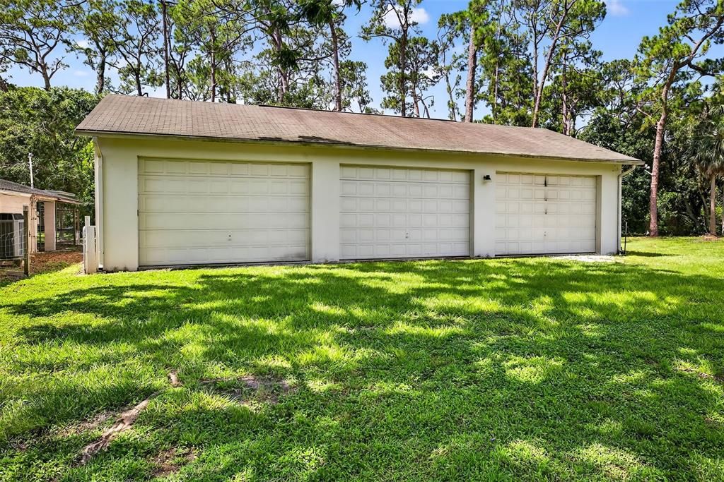 En Venta: $1,550,000 (4.43 acres)