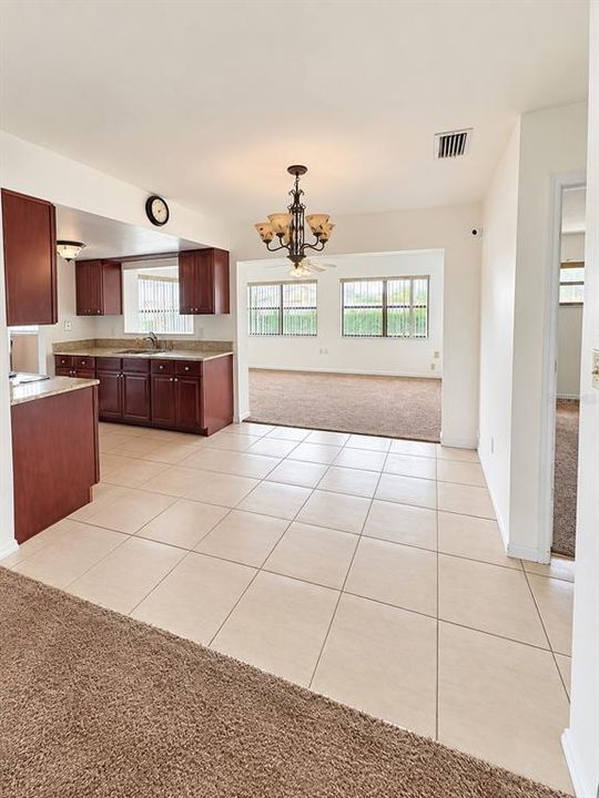 En Venta: $338,000 (2 camas, 2 baños, 1198 Pies cuadrados)