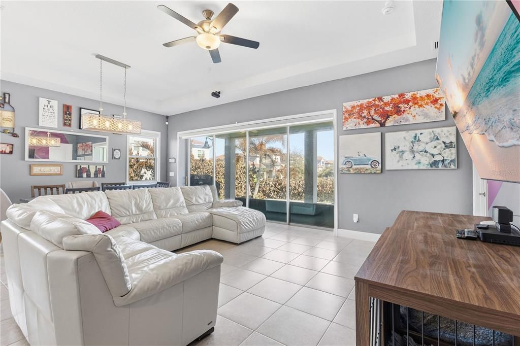 For Rent: $3,900 (4 beds, 3 baths, 2424 Square Feet)