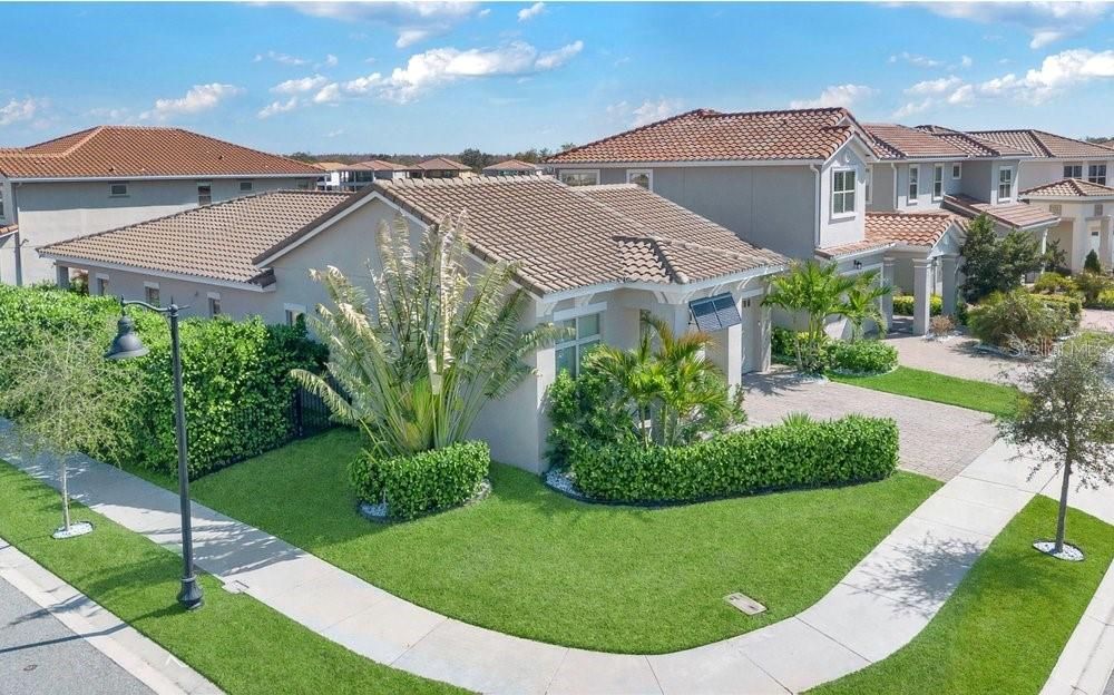 For Rent: $3,900 (4 beds, 3 baths, 2424 Square Feet)