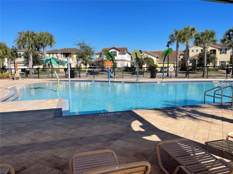 For Rent: $3,900 (4 beds, 3 baths, 2424 Square Feet)
