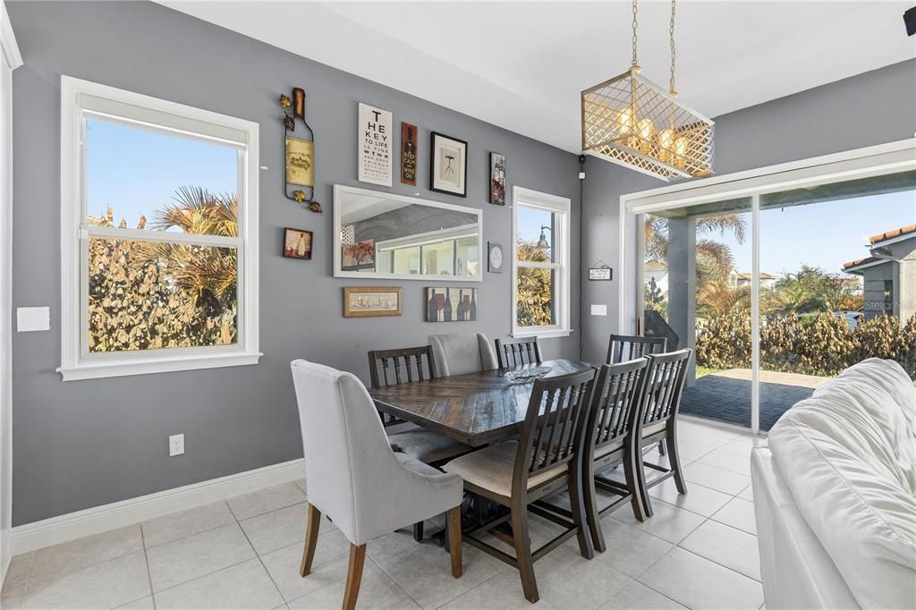 For Rent: $3,900 (4 beds, 3 baths, 2424 Square Feet)