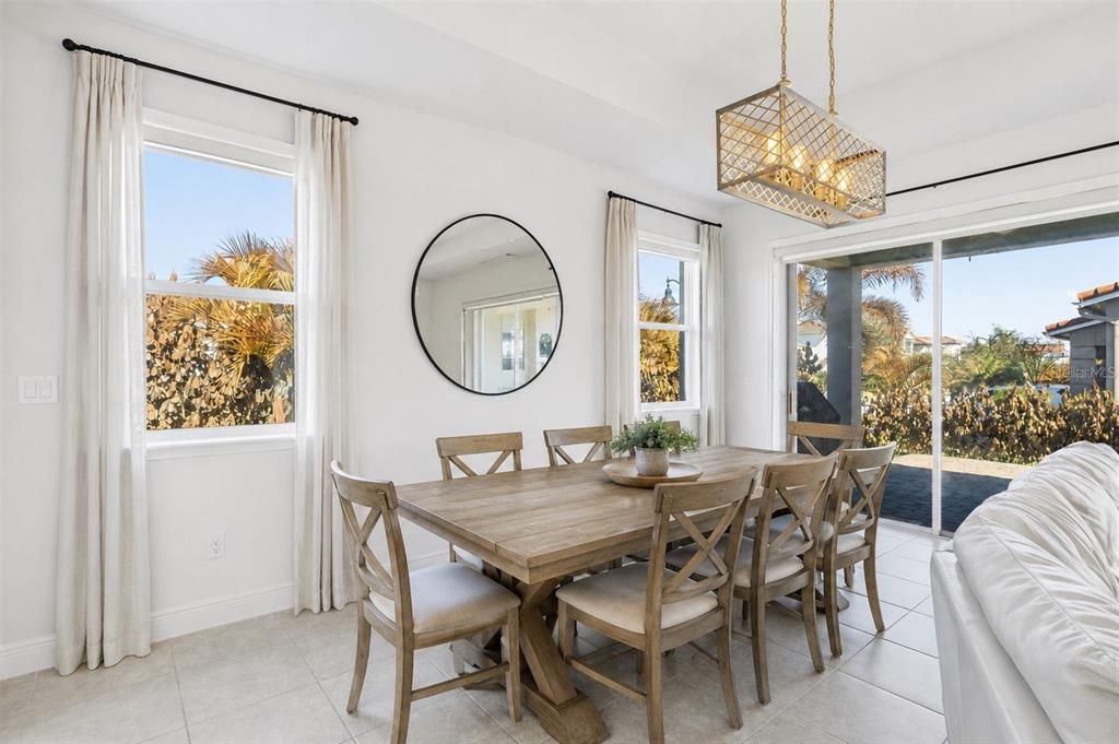 For Rent: $3,900 (4 beds, 3 baths, 2424 Square Feet)
