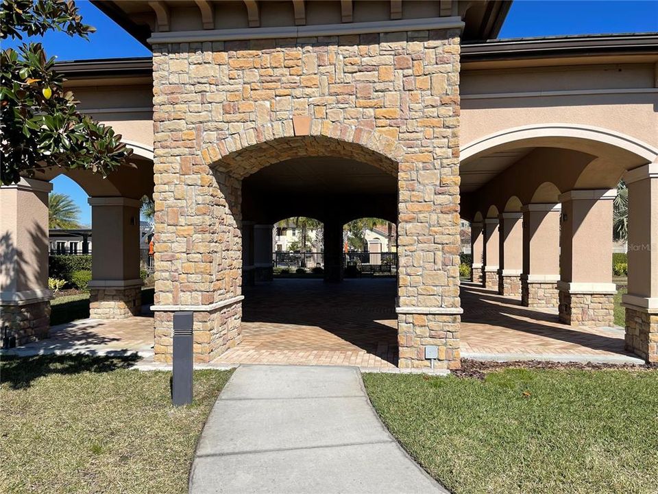 For Rent: $3,900 (4 beds, 3 baths, 2424 Square Feet)