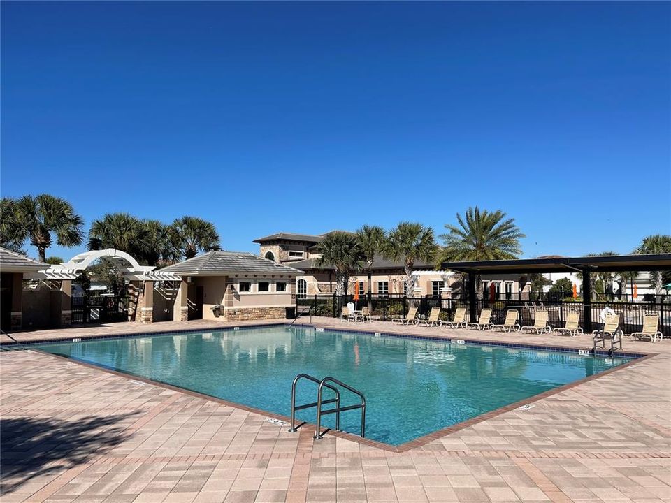 For Rent: $3,900 (4 beds, 3 baths, 2424 Square Feet)