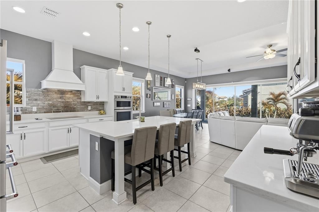 For Rent: $3,900 (4 beds, 3 baths, 2424 Square Feet)