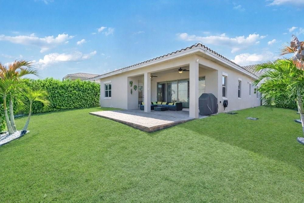For Rent: $3,900 (4 beds, 3 baths, 2424 Square Feet)
