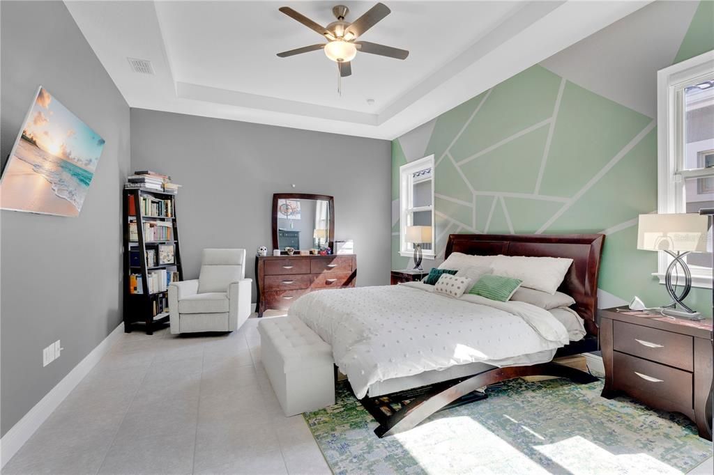 For Rent: $3,900 (4 beds, 3 baths, 2424 Square Feet)