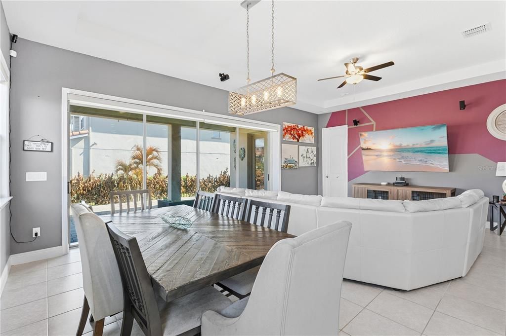 For Rent: $3,900 (4 beds, 3 baths, 2424 Square Feet)