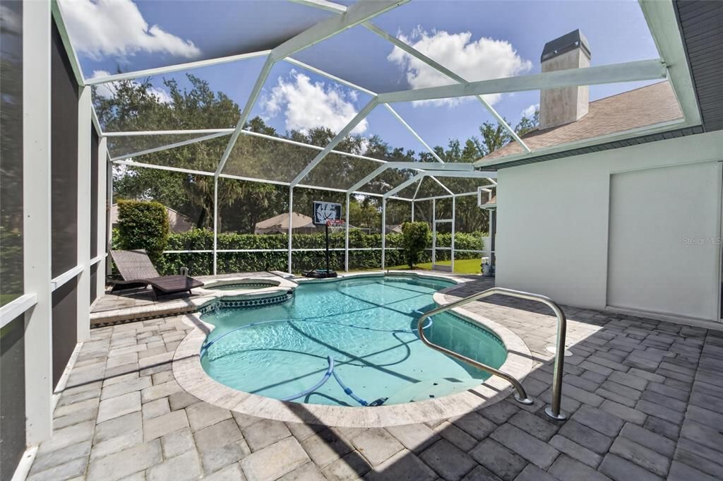 For Sale: $625,000 (4 beds, 3 baths, 2680 Square Feet)