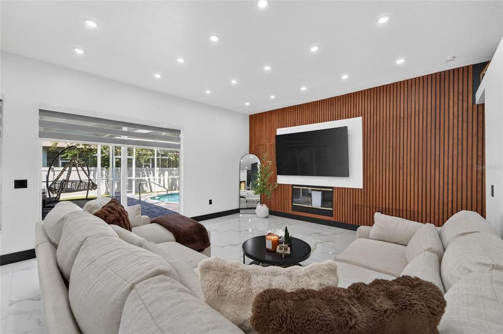 For Sale: $625,000 (4 beds, 3 baths, 2680 Square Feet)