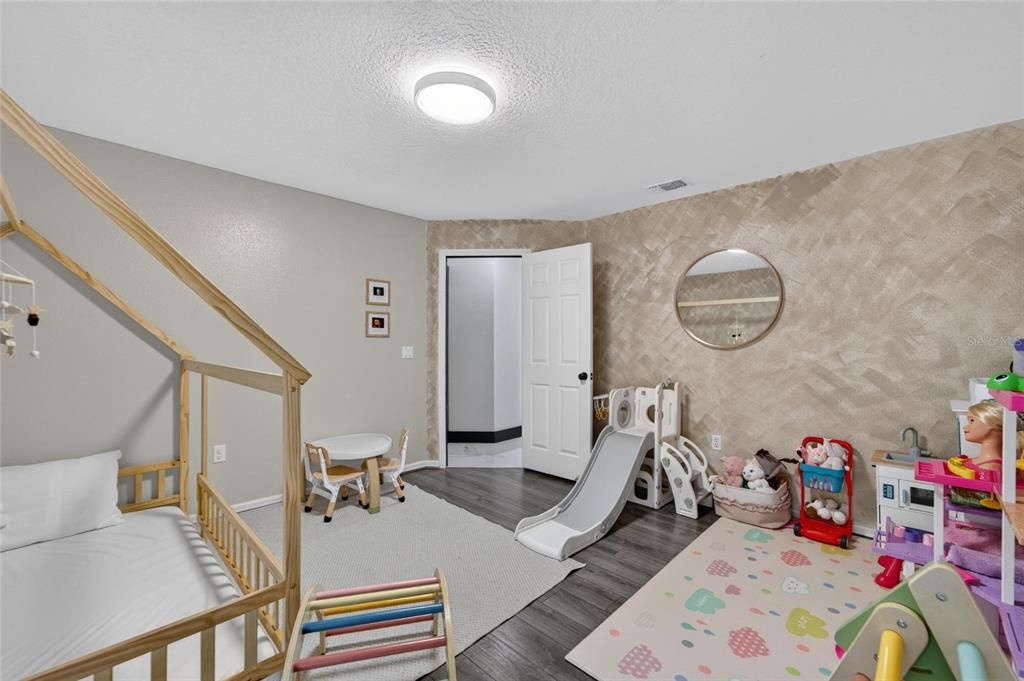 For Sale: $625,000 (4 beds, 3 baths, 2680 Square Feet)