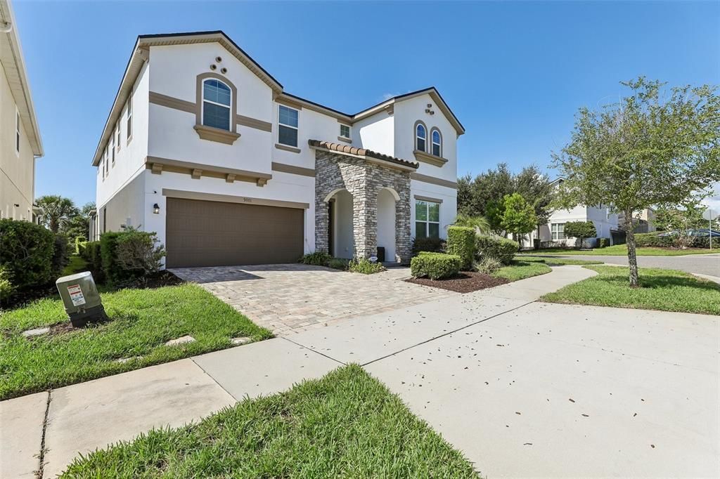 For Sale: $749,900 (9 beds, 6 baths, 4363 Square Feet)