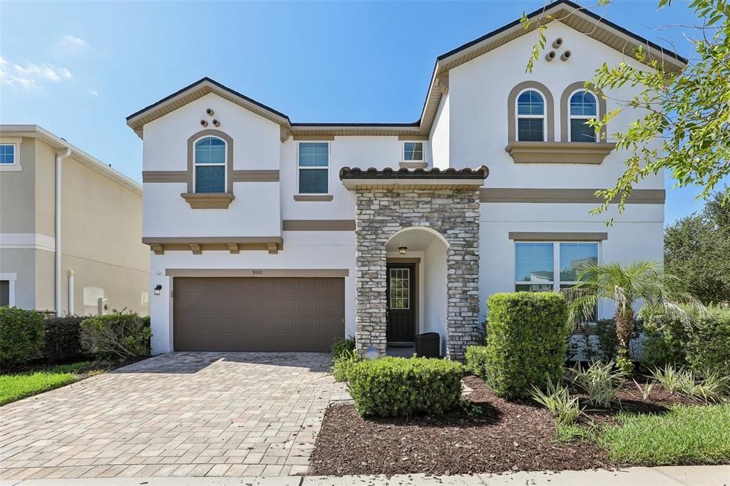 For Sale: $749,900 (9 beds, 6 baths, 4363 Square Feet)