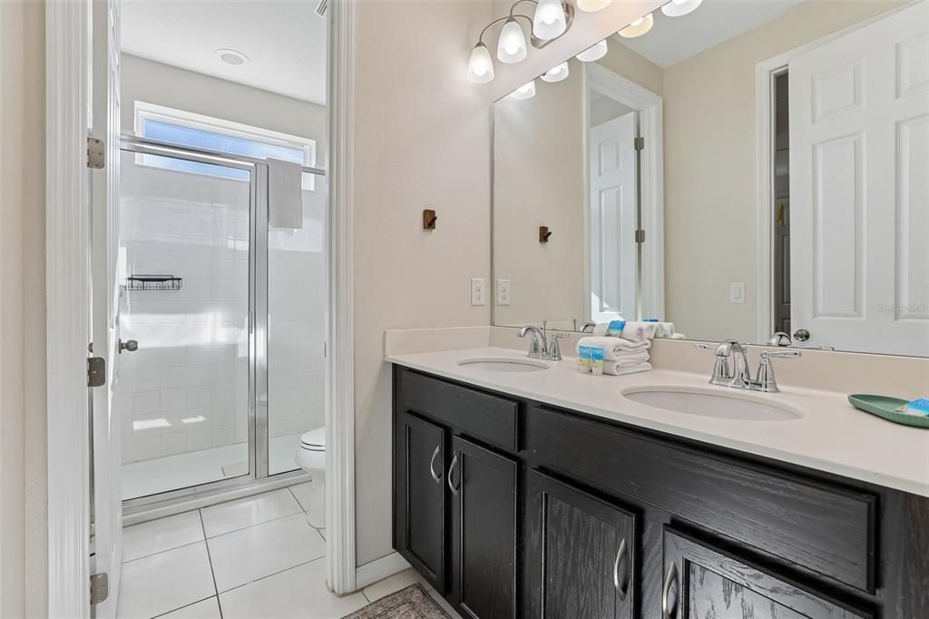 For Sale: $749,900 (9 beds, 6 baths, 4363 Square Feet)