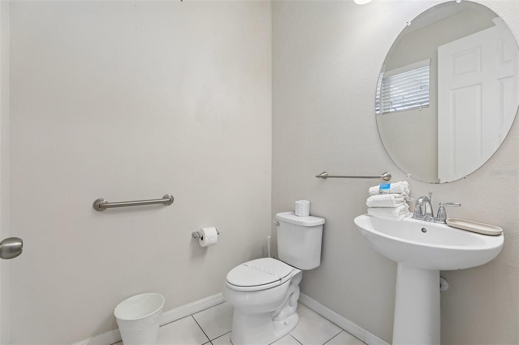 For Sale: $749,900 (9 beds, 6 baths, 4363 Square Feet)