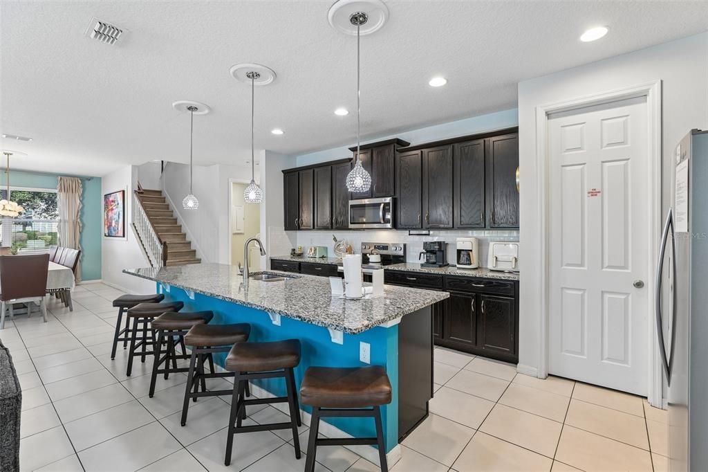 For Sale: $749,900 (9 beds, 6 baths, 4363 Square Feet)