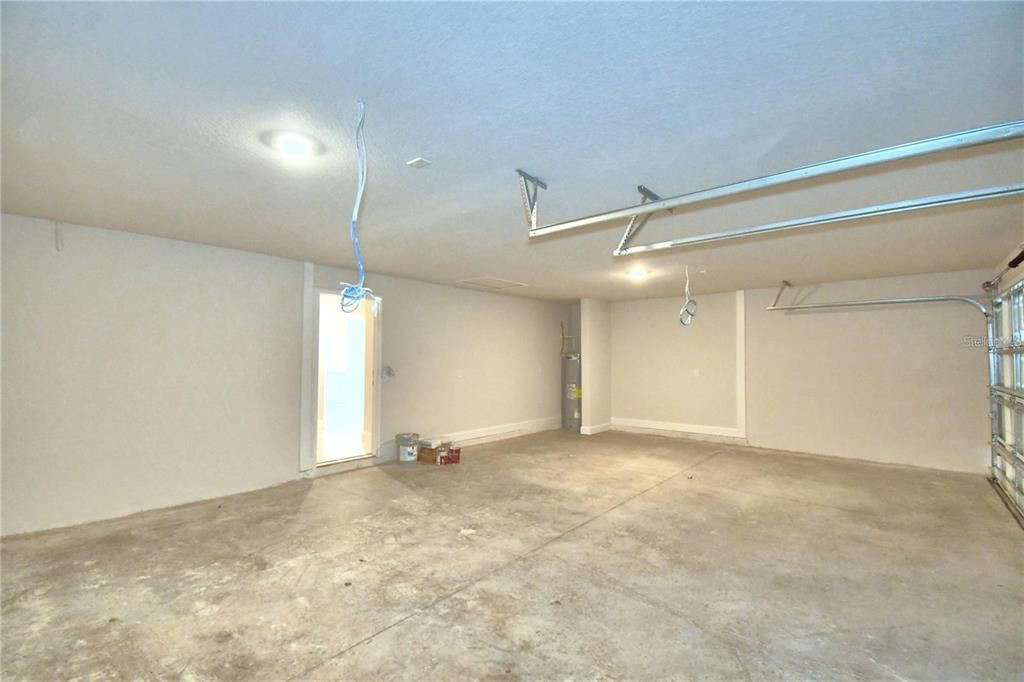 En Venta: $393,366 (4 camas, 3 baños, 2200 Pies cuadrados)