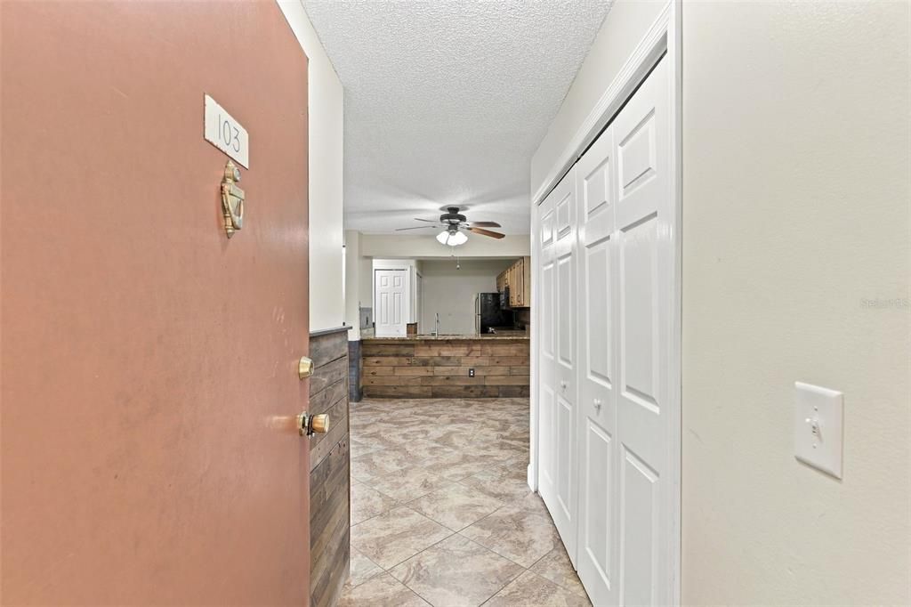 В аренду: $1,650 (2 спален, 2 ванн, 1126 Квадратных фут)